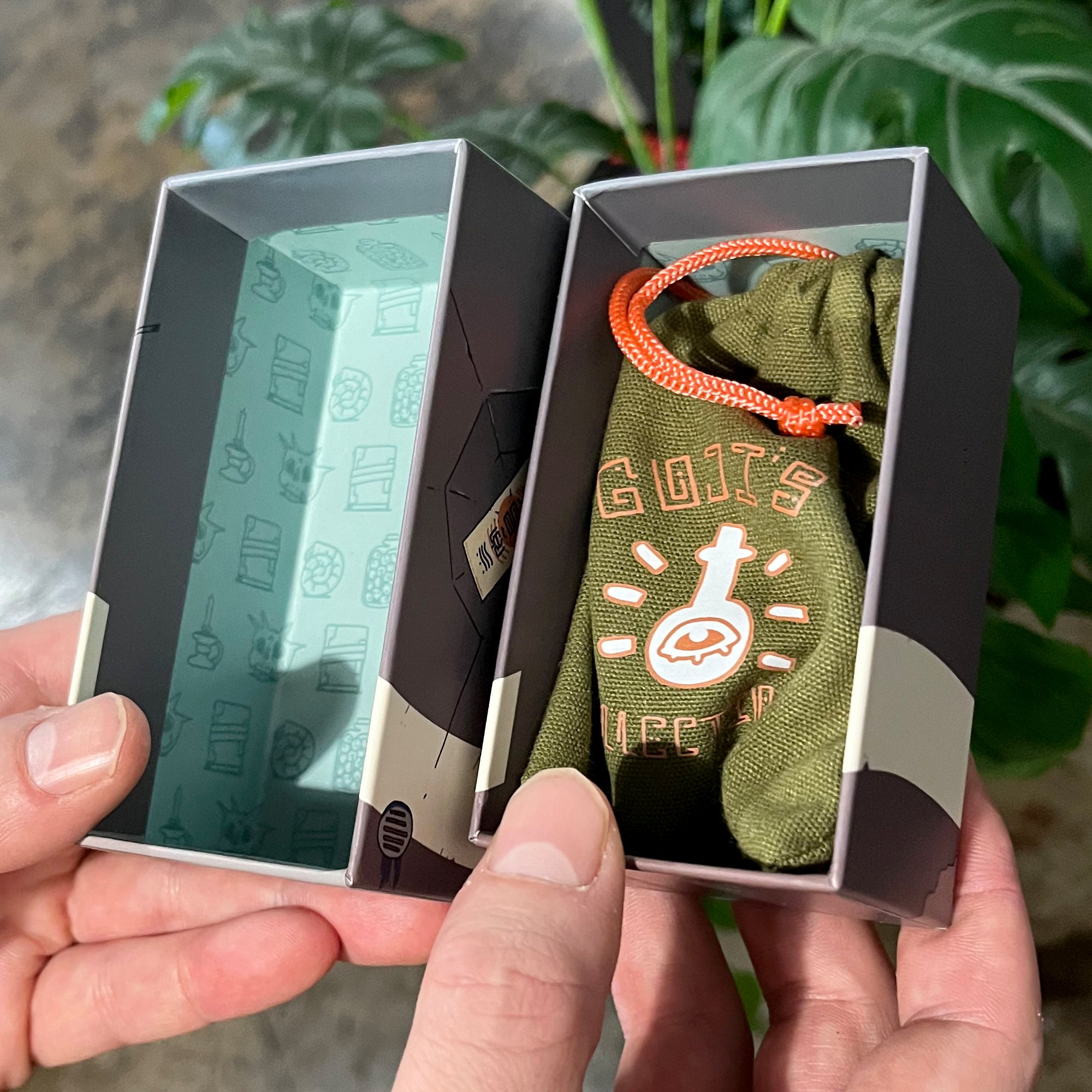 Obojima Vending Machine Dice Set